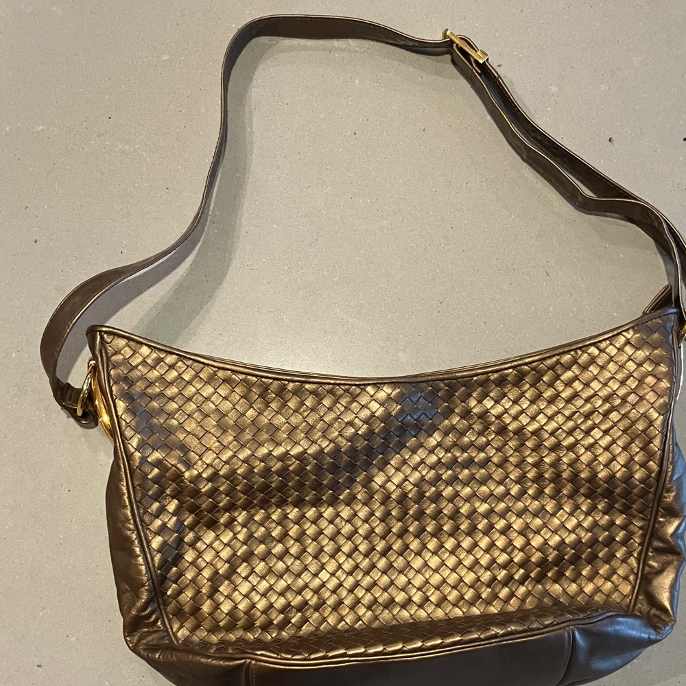 Elegant Bronze Woven Shoulder Bag